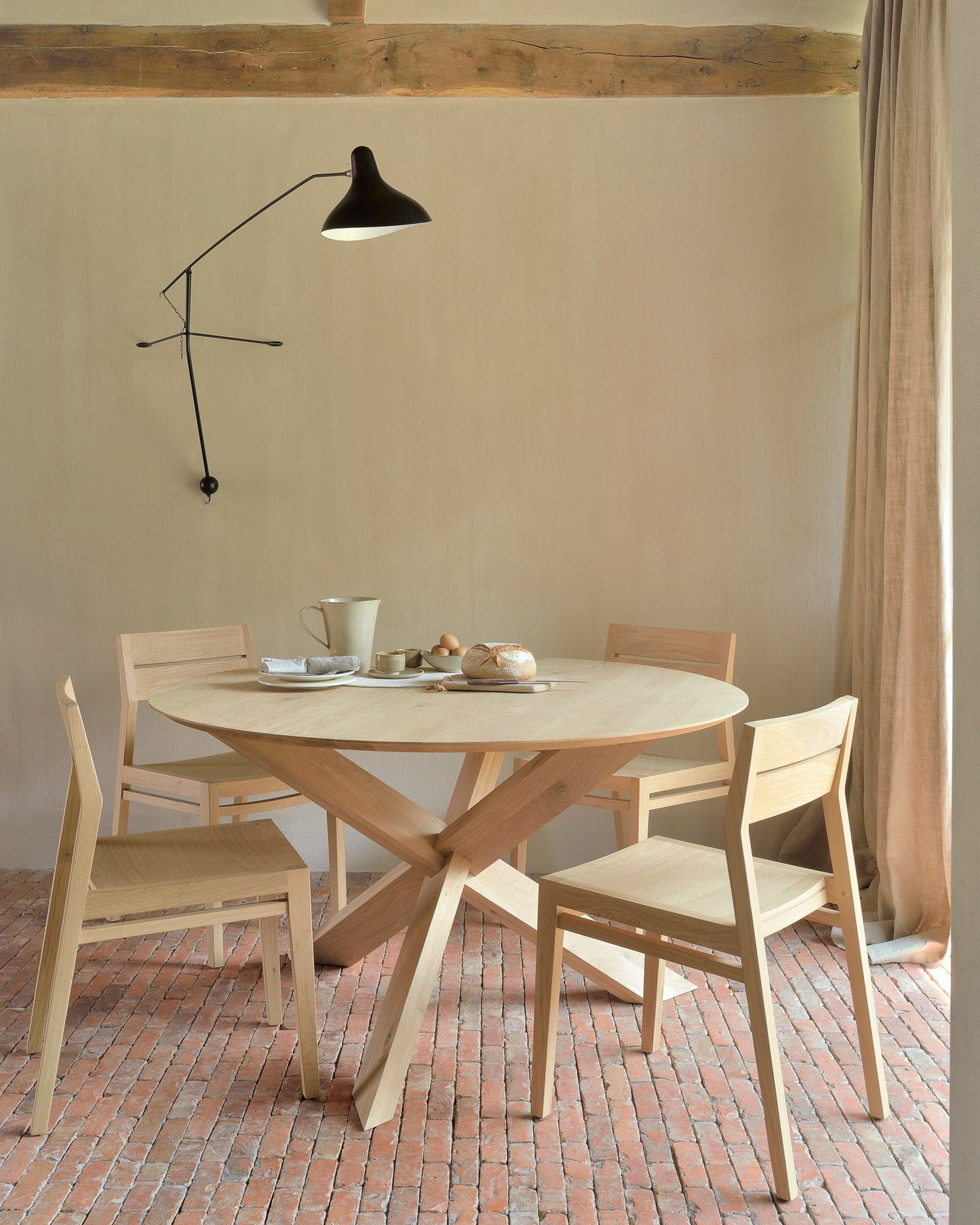 Oak Circle Dining Table