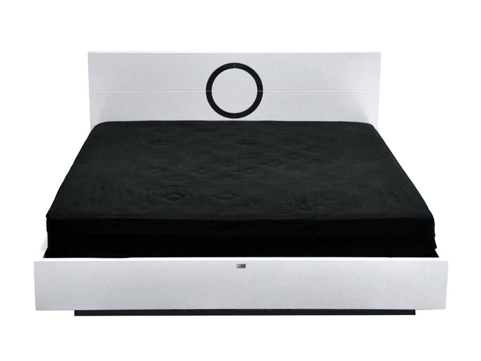 Ovidius - Modern White Crocodile Lacquer Bed