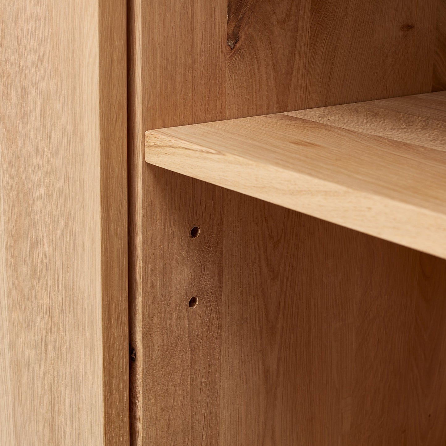 Oak Blackbird Cabinet