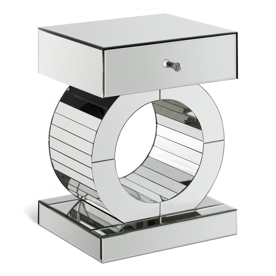 Jocelyn Mirrored End Table - Mirrored