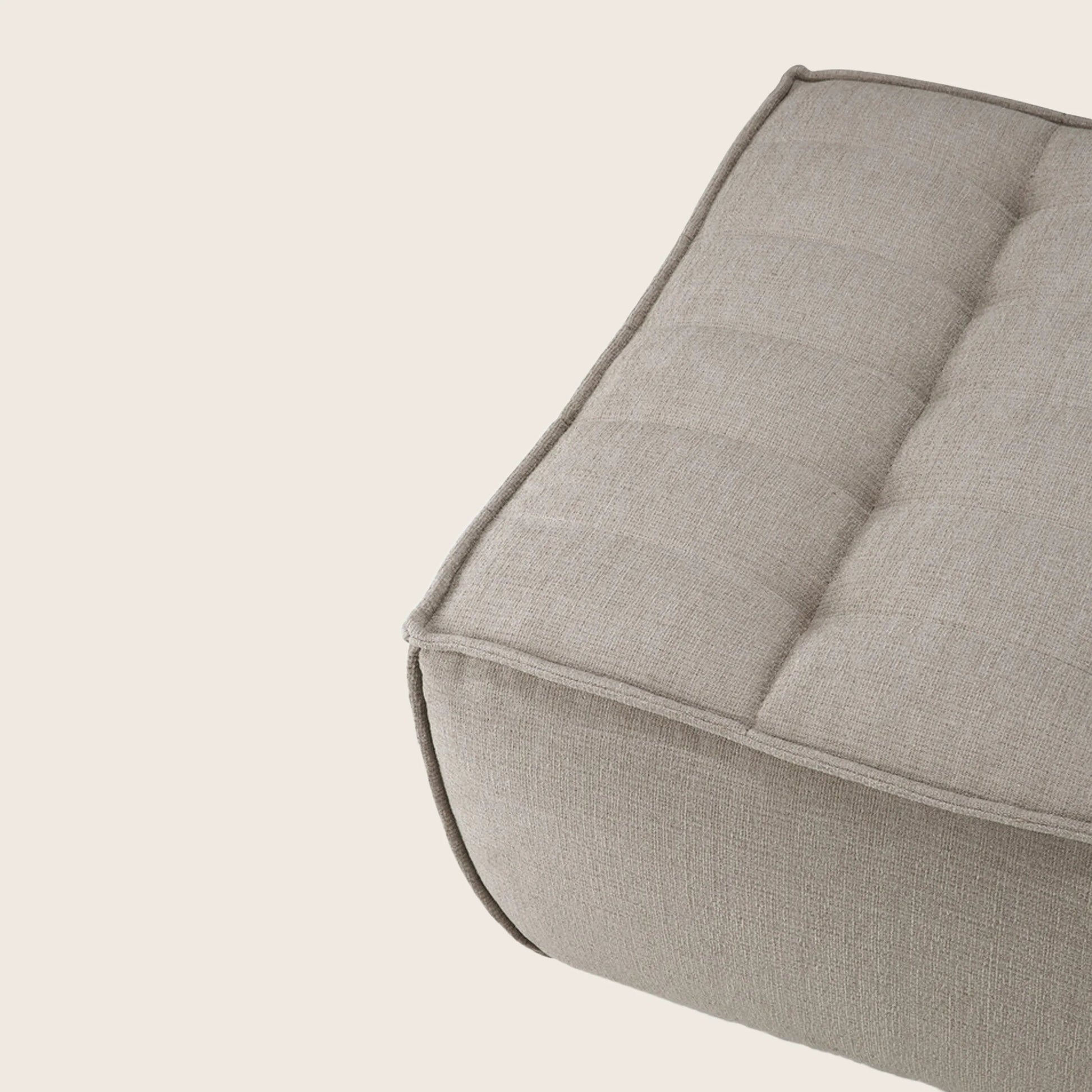 N701 Tufted Ottoman