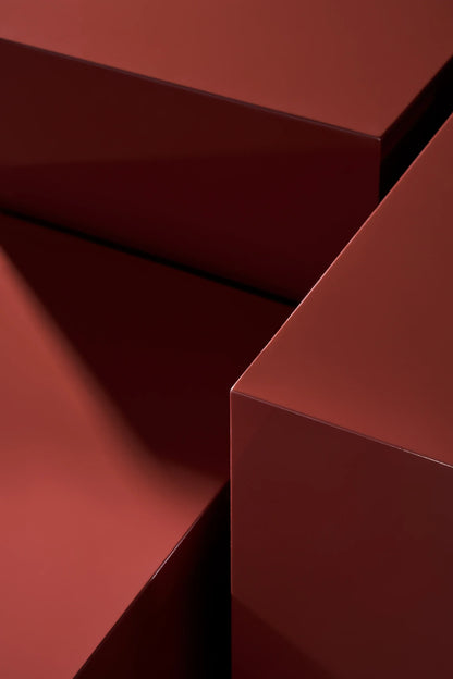 Cocktail Couture Sq End Tbl Rouge