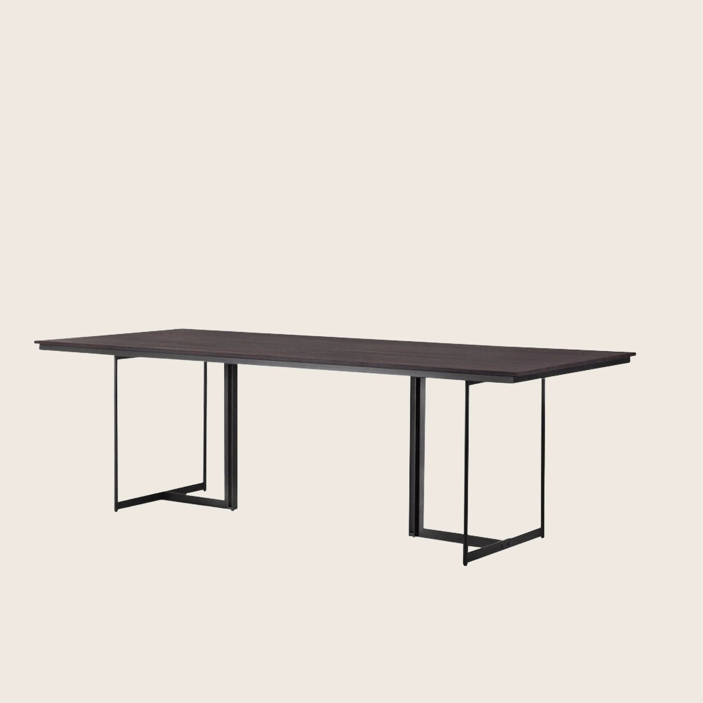 Tacet Dining Table