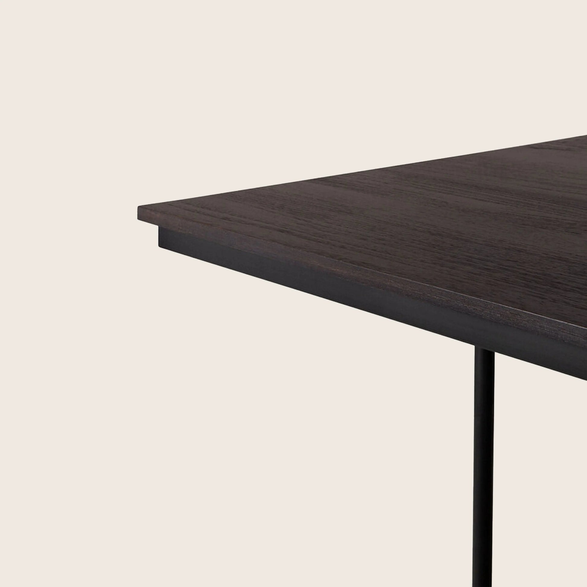 Tacet Dining Table