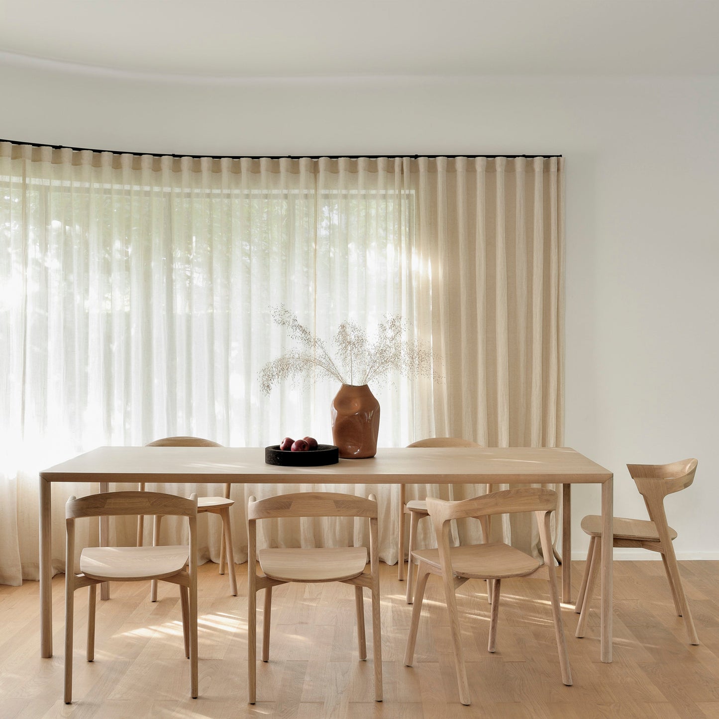 Air Dining Table