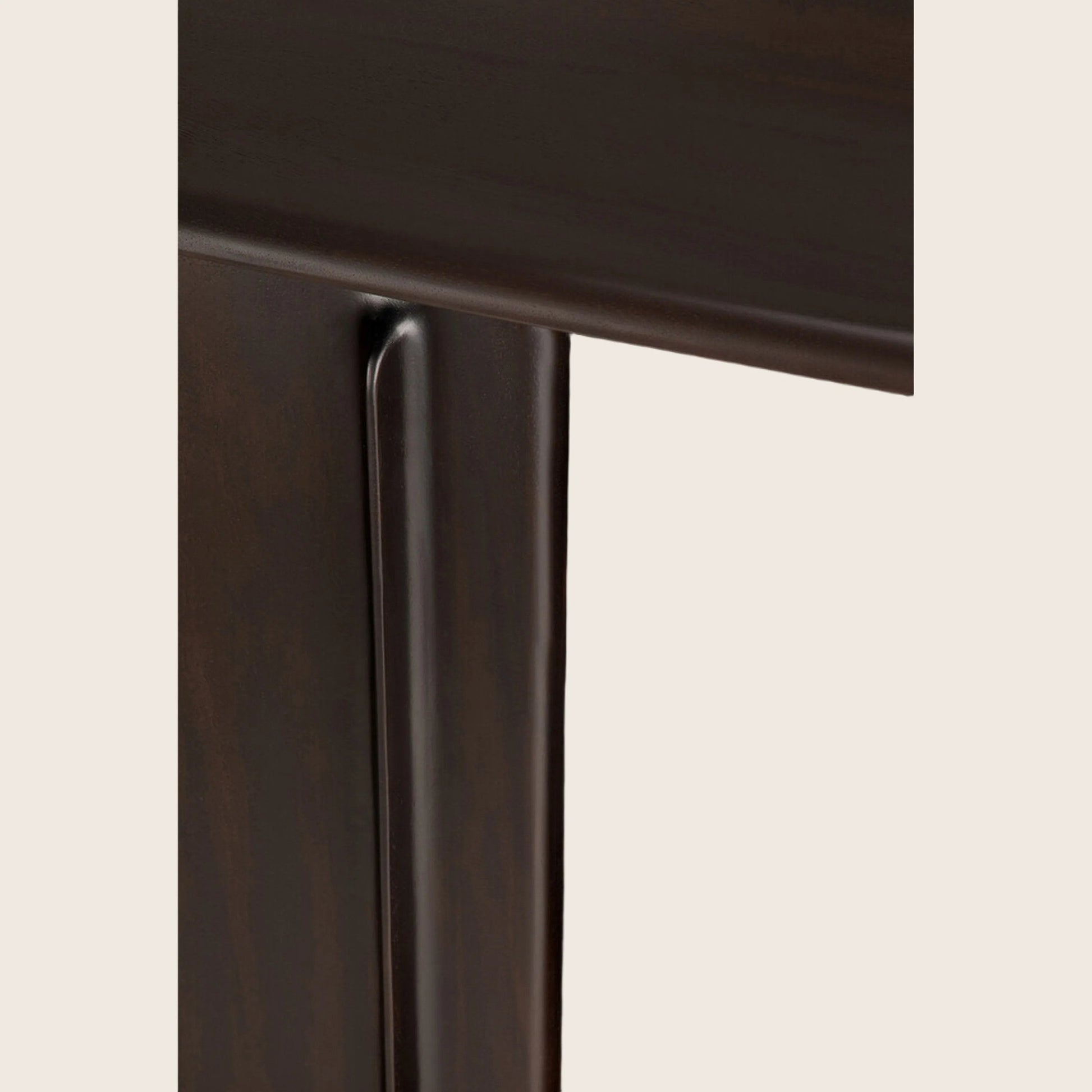 Flow Sideboard