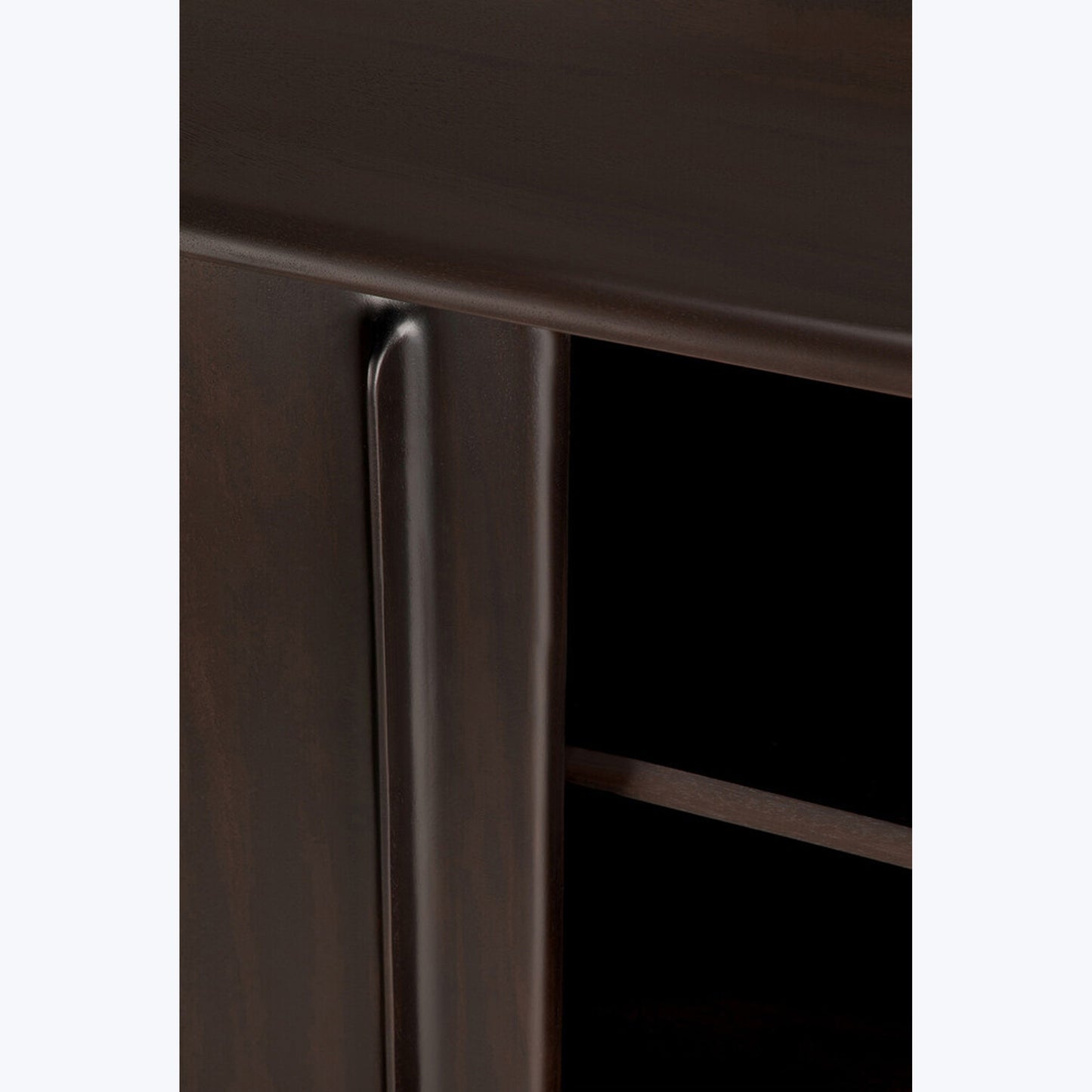 Flow Sideboard