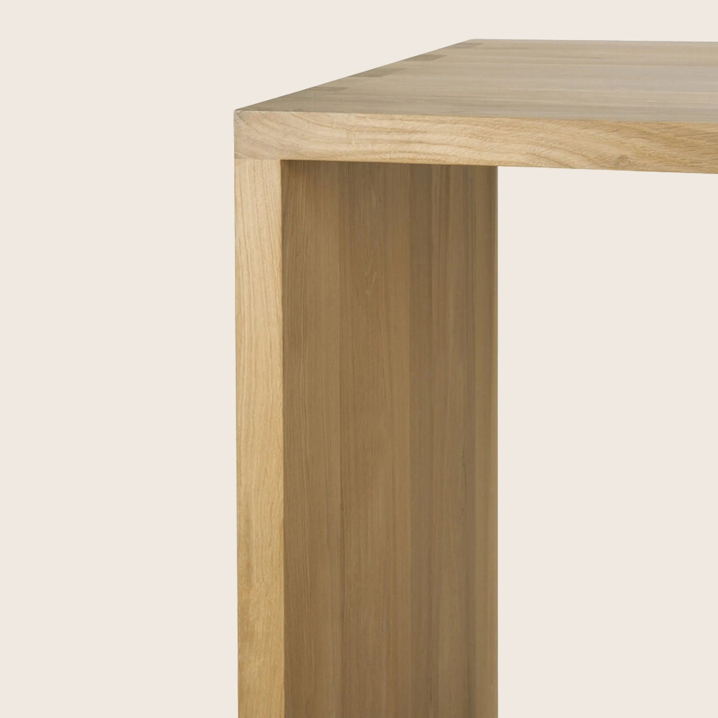 U Desk