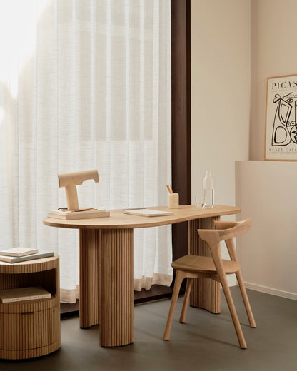 Boomerang Desk
