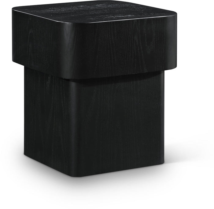 Oakmont Oak Veneer End / Side Table - Black