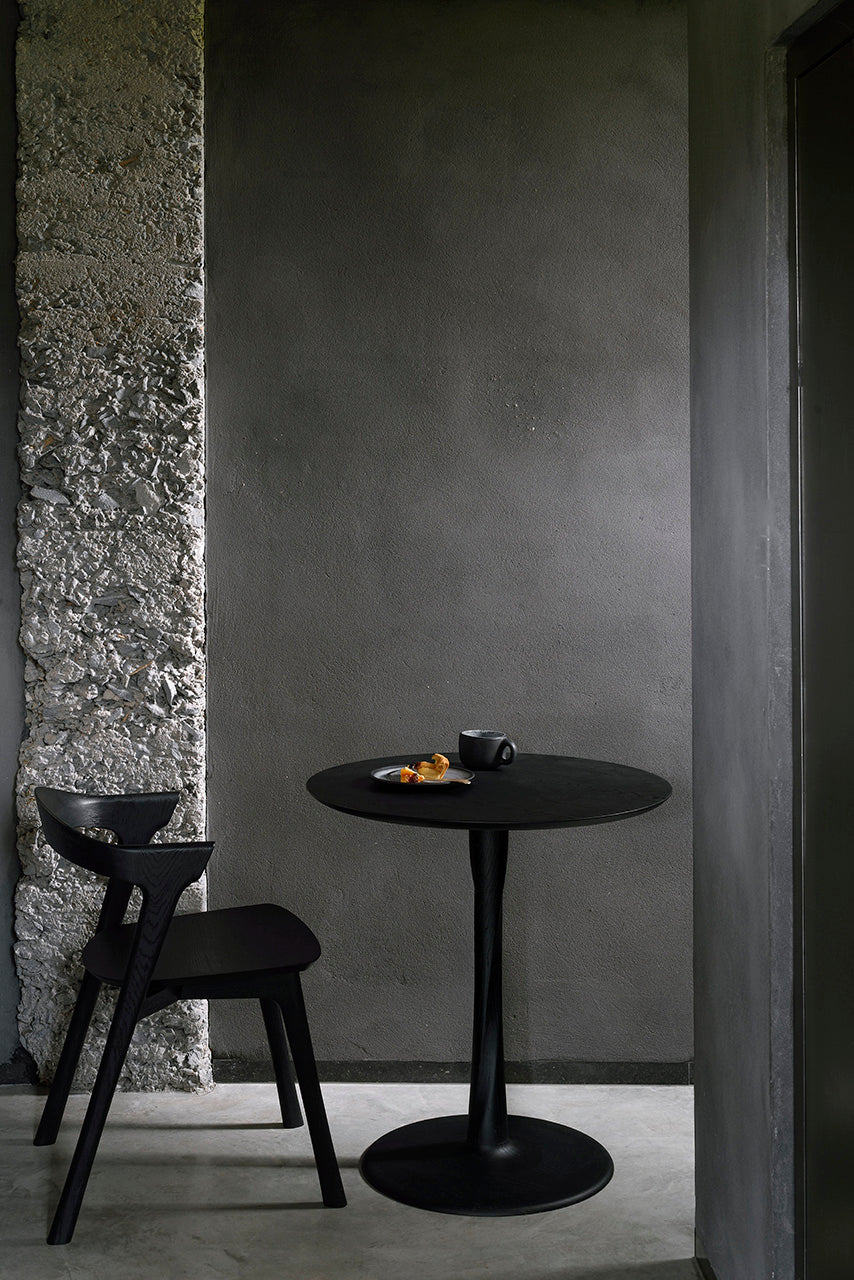 Oak Black Torsion Dining Table