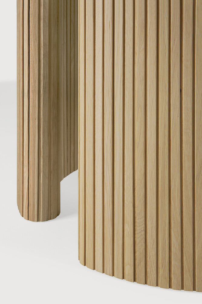 Round Oak Roller Max Dining Table