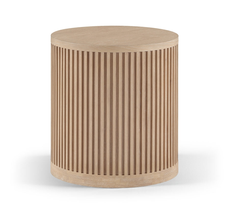 Madera Oak Veneer And Solid Wood End Table - Natural