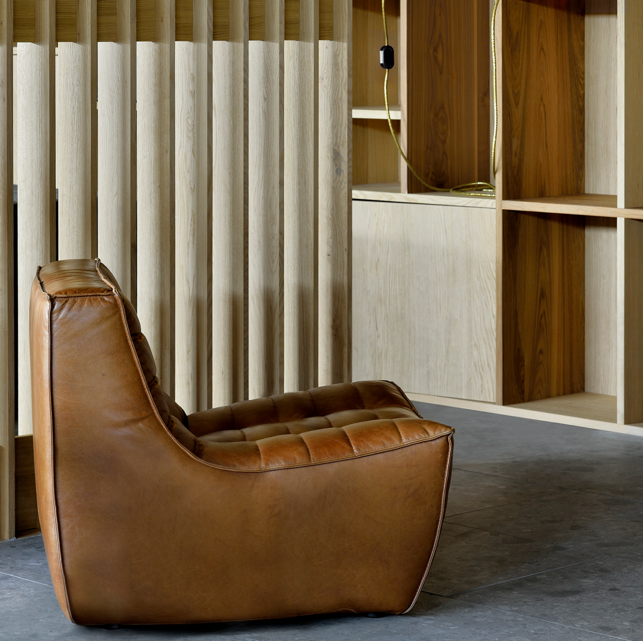 N701 Tufted Armless Chair
