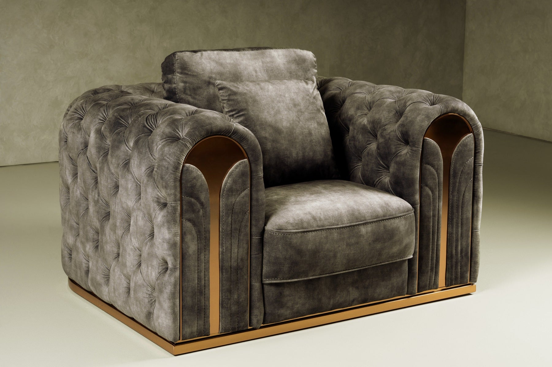 Dosie - Transitional Grey Velvet Chair