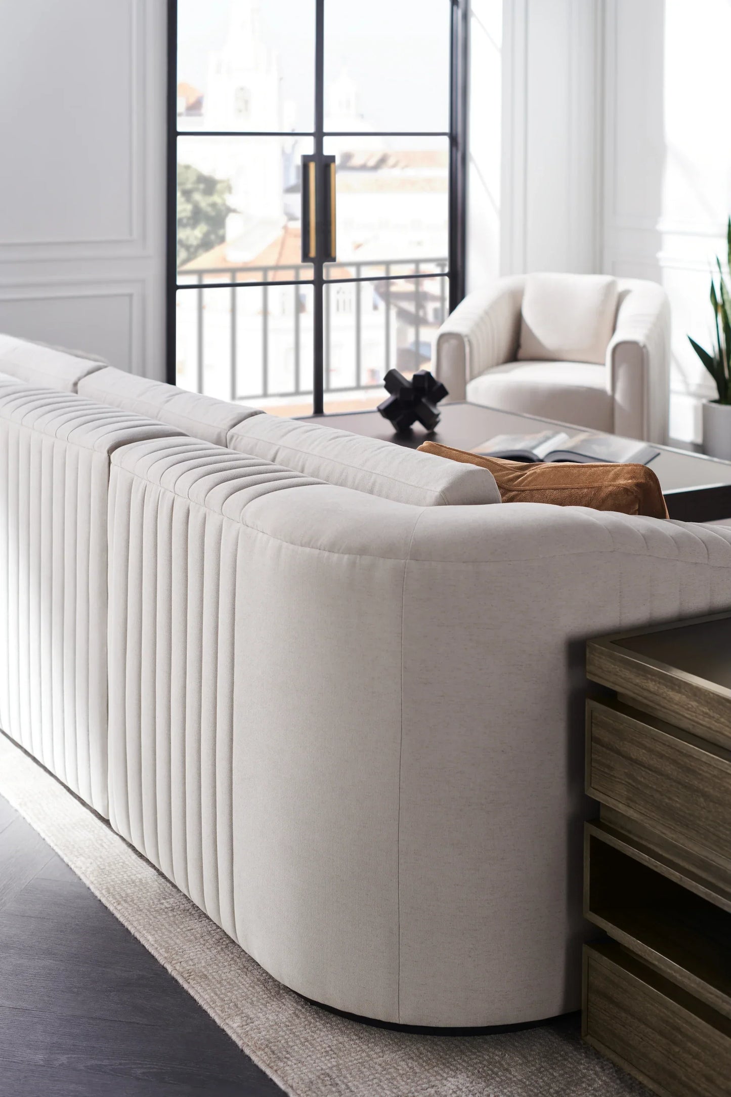 La Moda Raf Loveseat