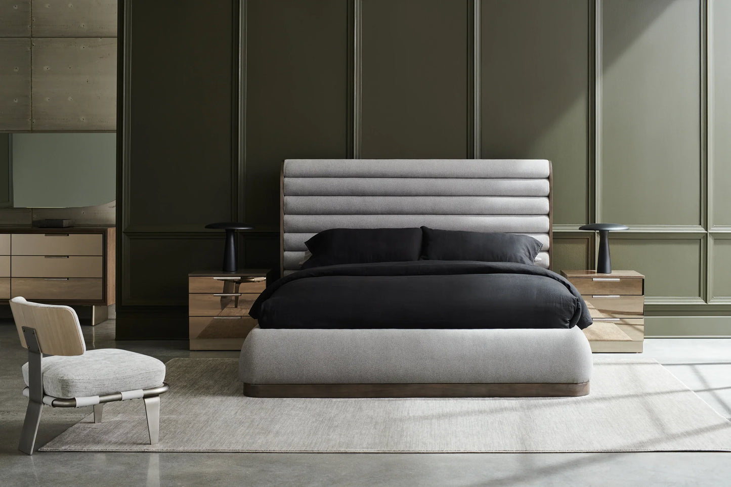 La Moda Uph Panel Bed - King