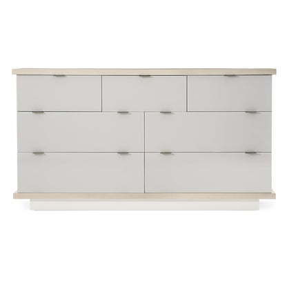 Expressions Dresser