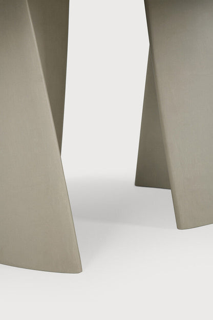 Canyon Outdoor Dining Table