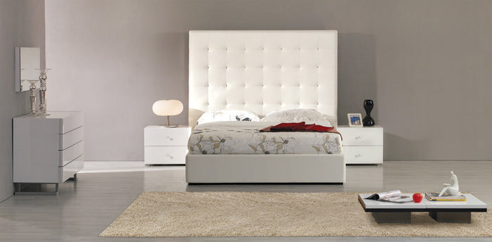 Lyrica - White Leatherette With Crystals Bed