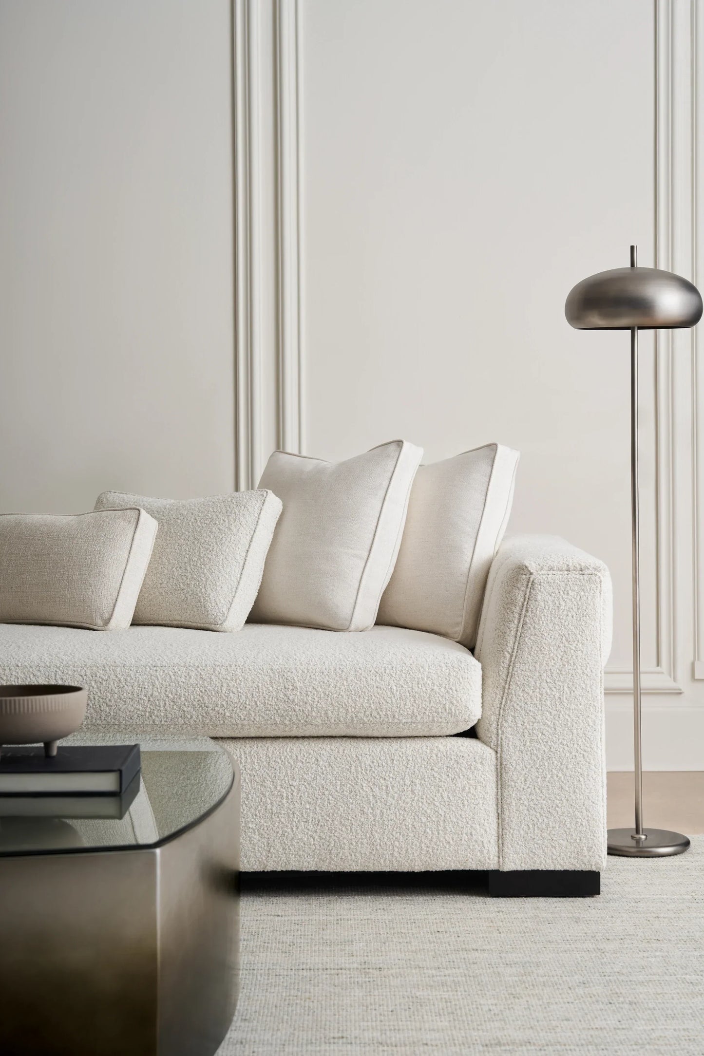 Edge Raf Loveseat